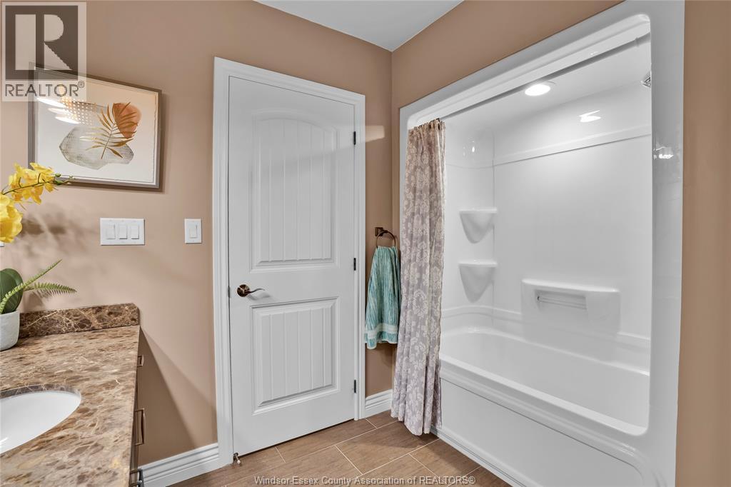 555 Superior Street, Lasalle, Ontario  N9J 3Z5 - Photo 26 - 25022673