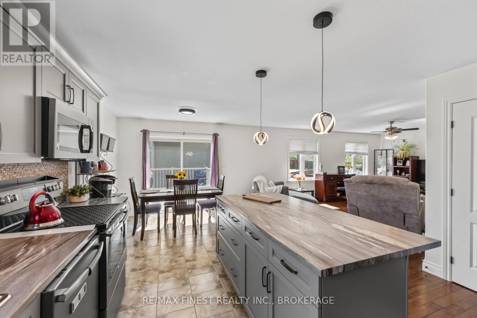 113 Saul Street, Loyalist, Ontario  K0H 2H0 - Photo 13 - X12388927