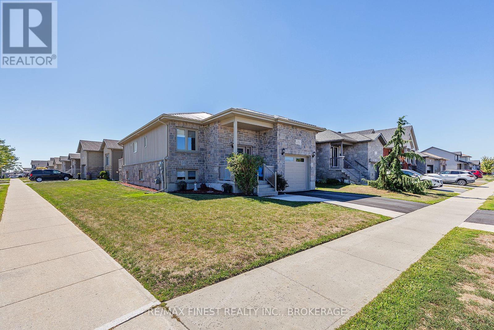113 Saul Street, Loyalist, Ontario  K0H 2H0 - Photo 3 - X12388927