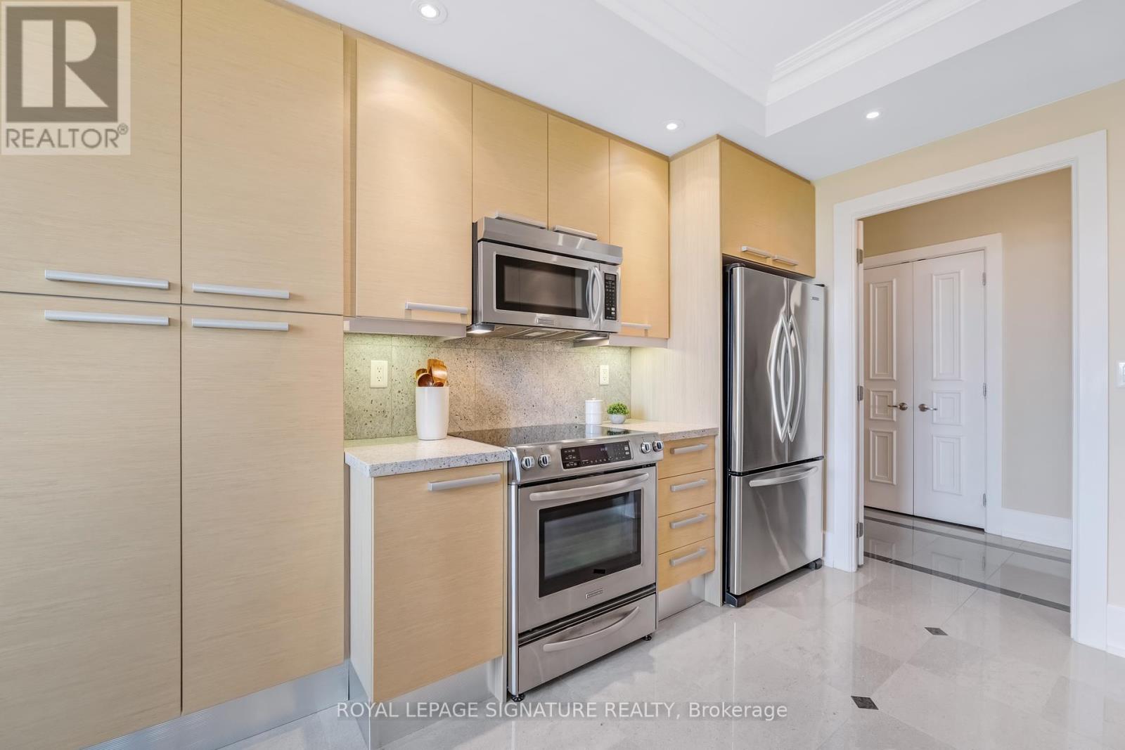 1704 - 662 Sheppard Avenue E, Toronto, Ontario  M2K 3E6 - Photo 12 - C12388761