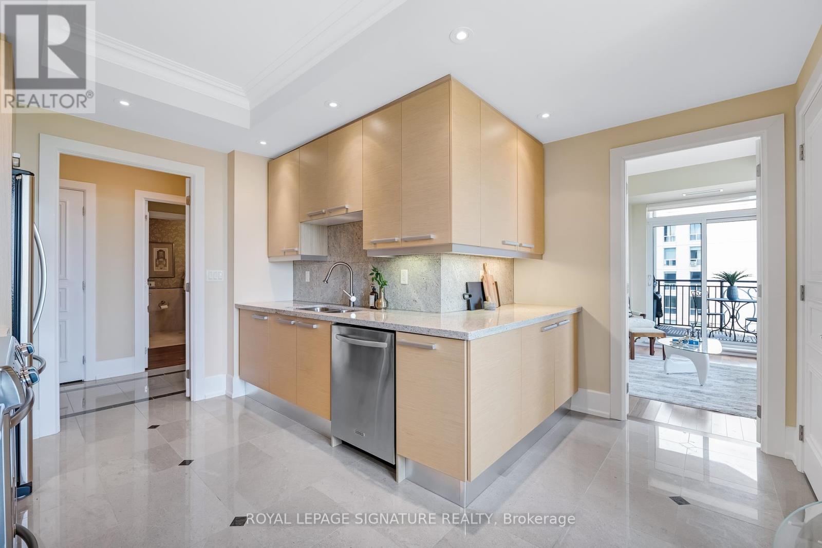 1704 - 662 Sheppard Avenue E, Toronto, Ontario  M2K 3E6 - Photo 13 - C12388761