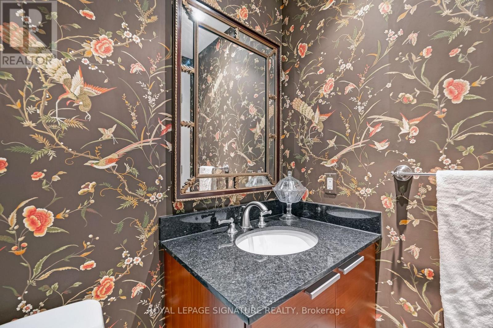1704 - 662 Sheppard Avenue E, Toronto, Ontario  M2K 3E6 - Photo 31 - C12388761