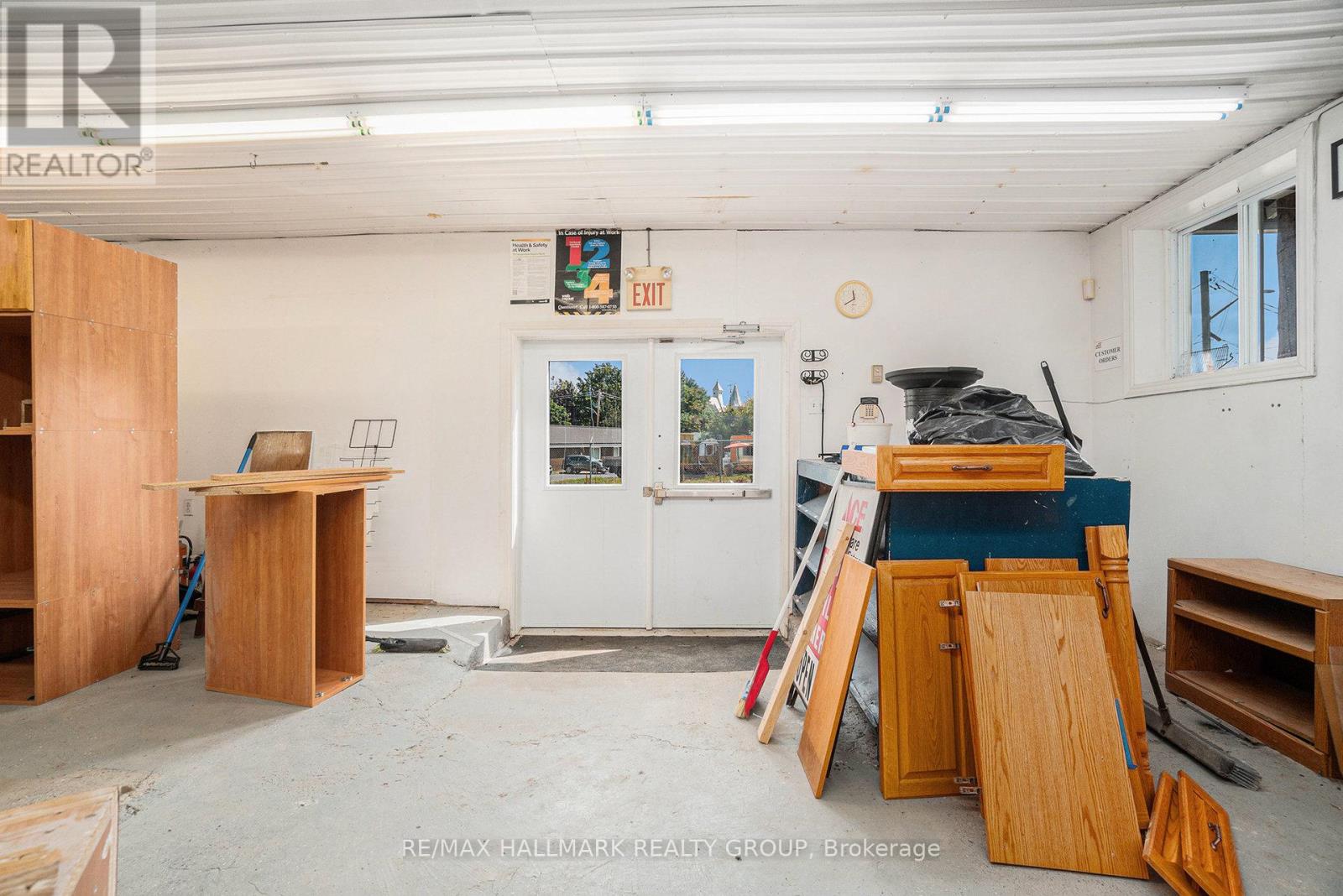 33 King Street, North Dundas, Ontario  K0C 1H0 - Photo 16 - X12388917