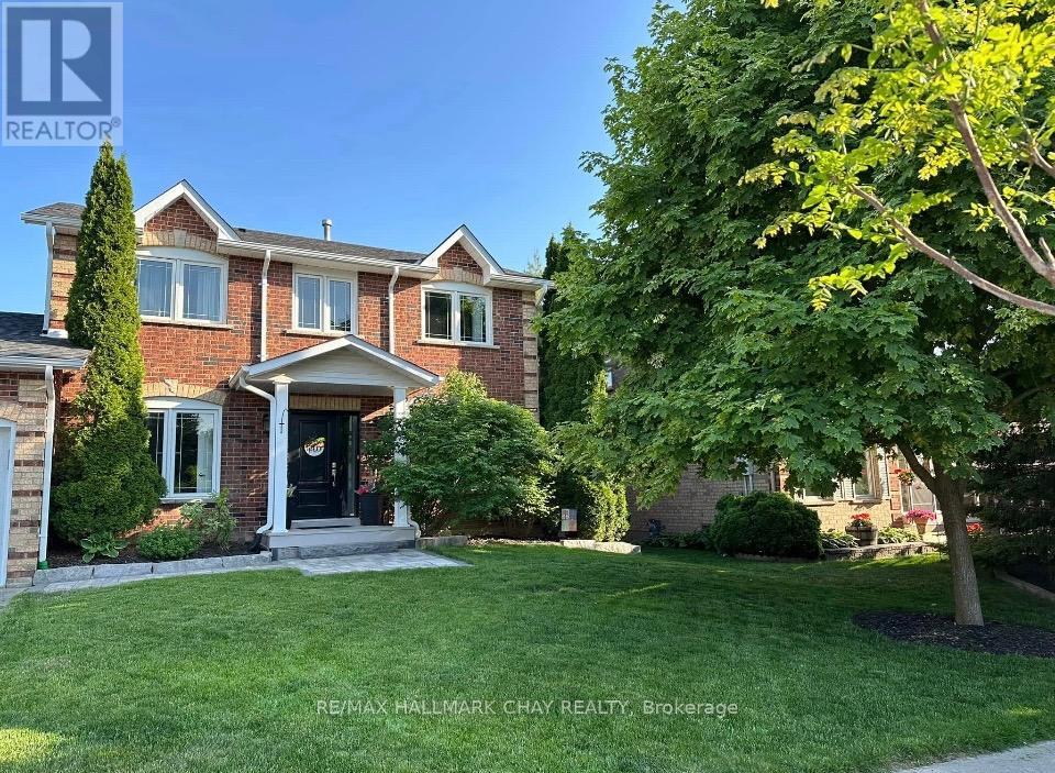 11 Heritage Road, Innisfil, Ontario  L0L 1L0 - Photo 1 - N12322470