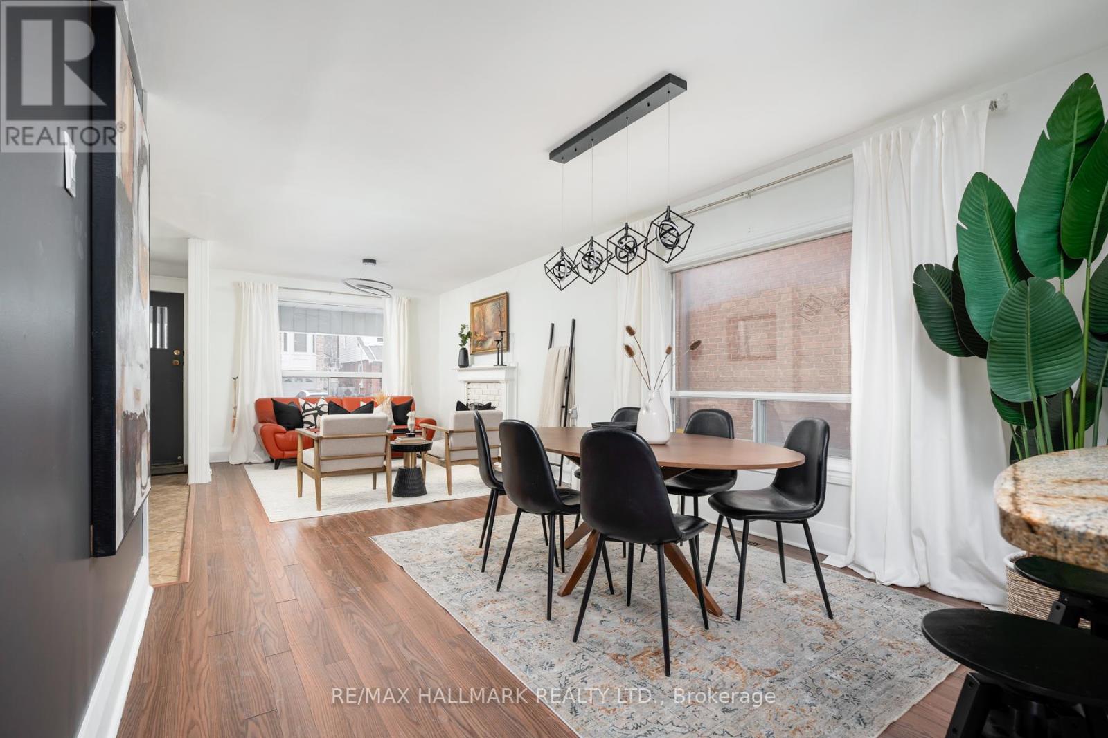 43 Torrens Avenue, Toronto, Ontario  M4K 2H9 - Photo 13 - E12388735