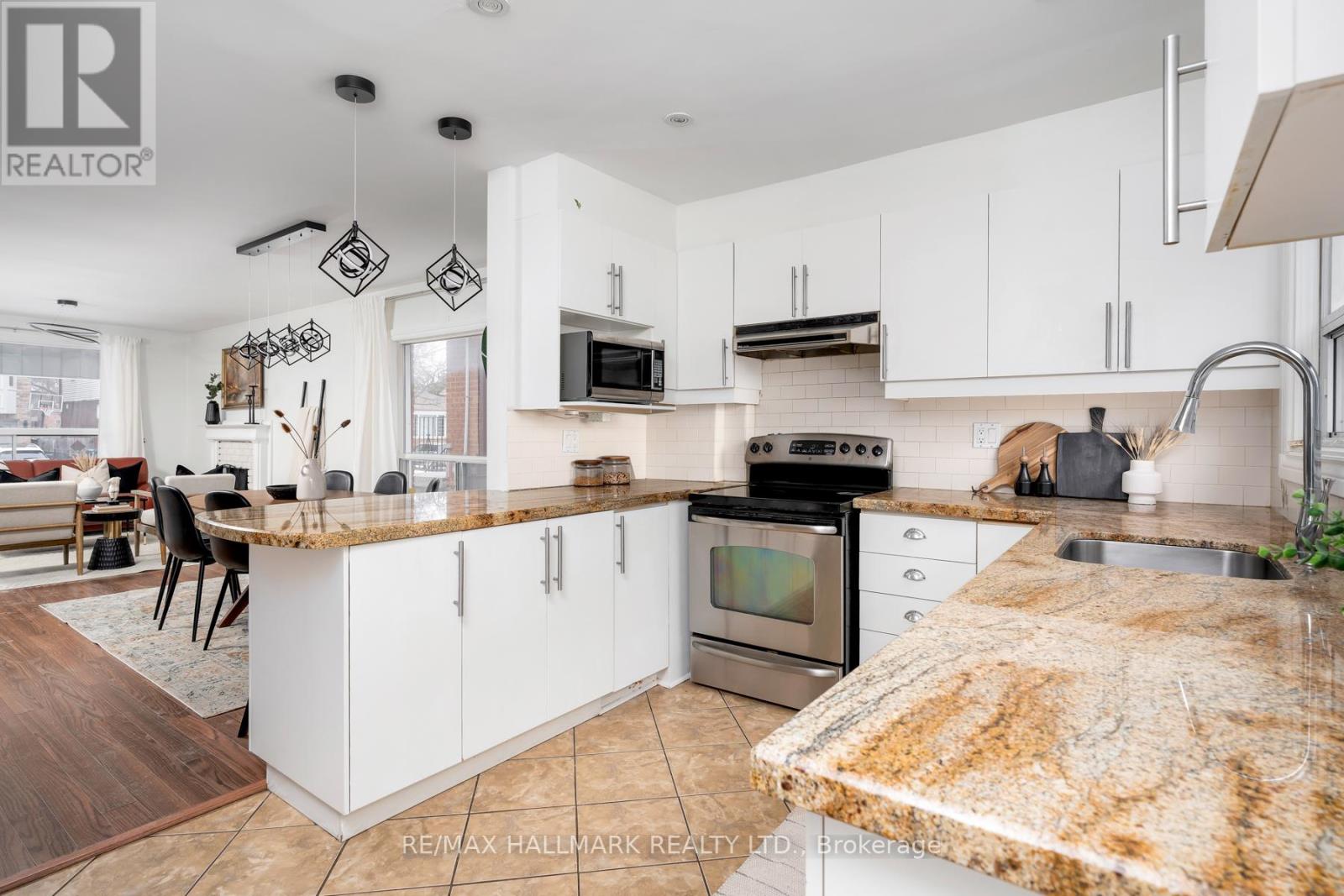 43 Torrens Avenue, Toronto, Ontario  M4K 2H9 - Photo 19 - E12388735