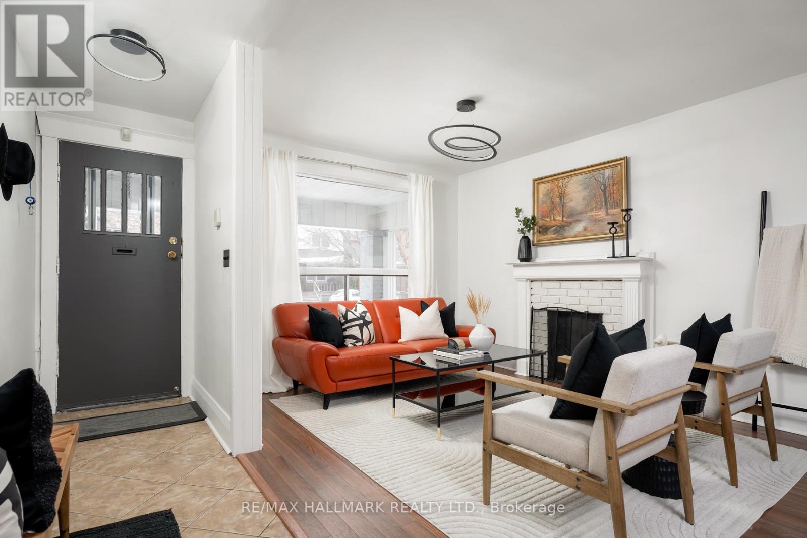 43 Torrens Avenue, Toronto, Ontario  M4K 2H9 - Photo 3 - E12388735