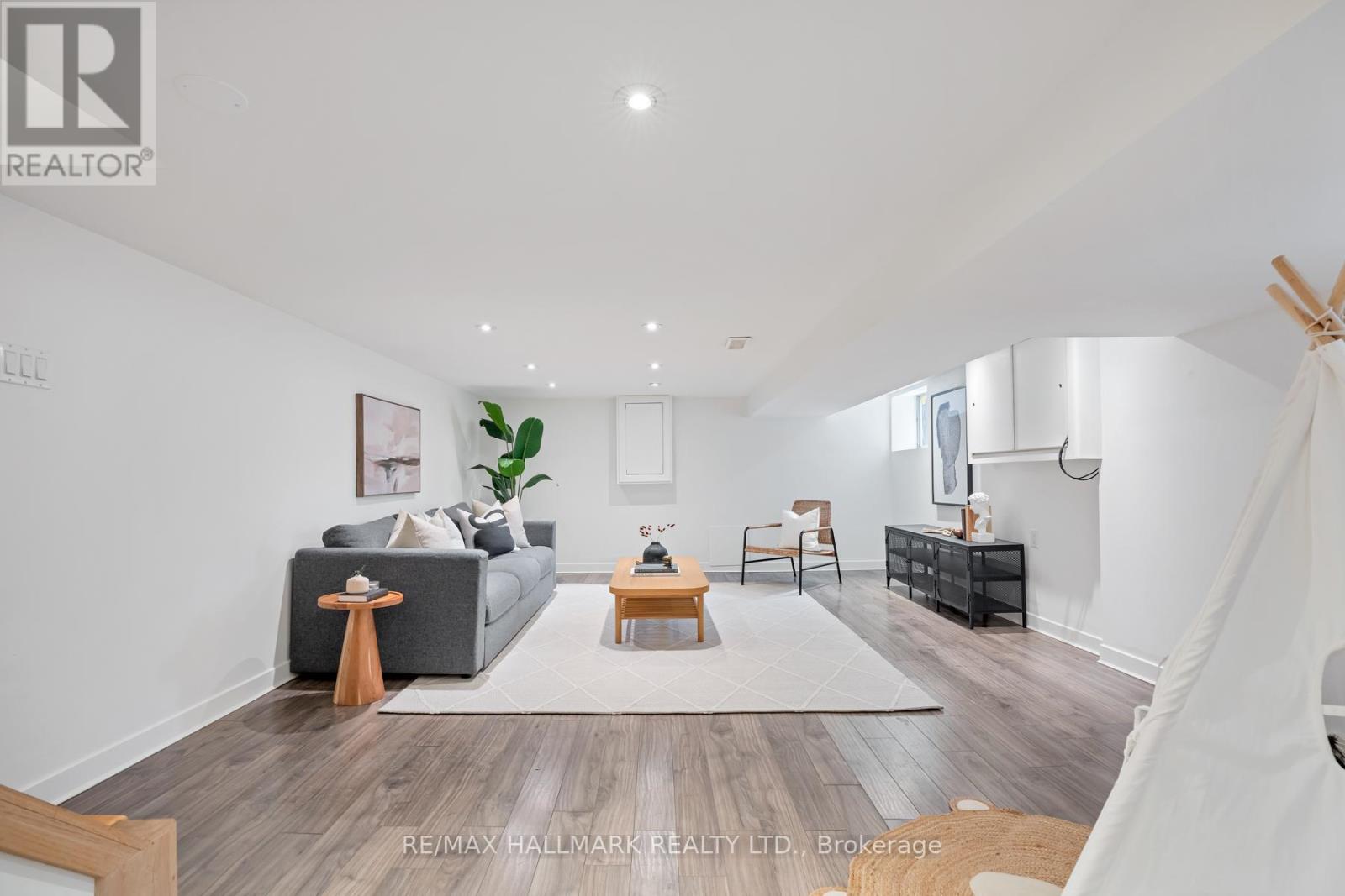 43 Torrens Avenue, Toronto, Ontario  M4K 2H9 - Photo 37 - E12388735
