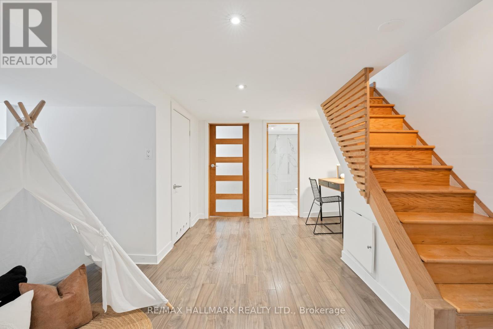 43 Torrens Avenue, Toronto, Ontario  M4K 2H9 - Photo 40 - E12388735