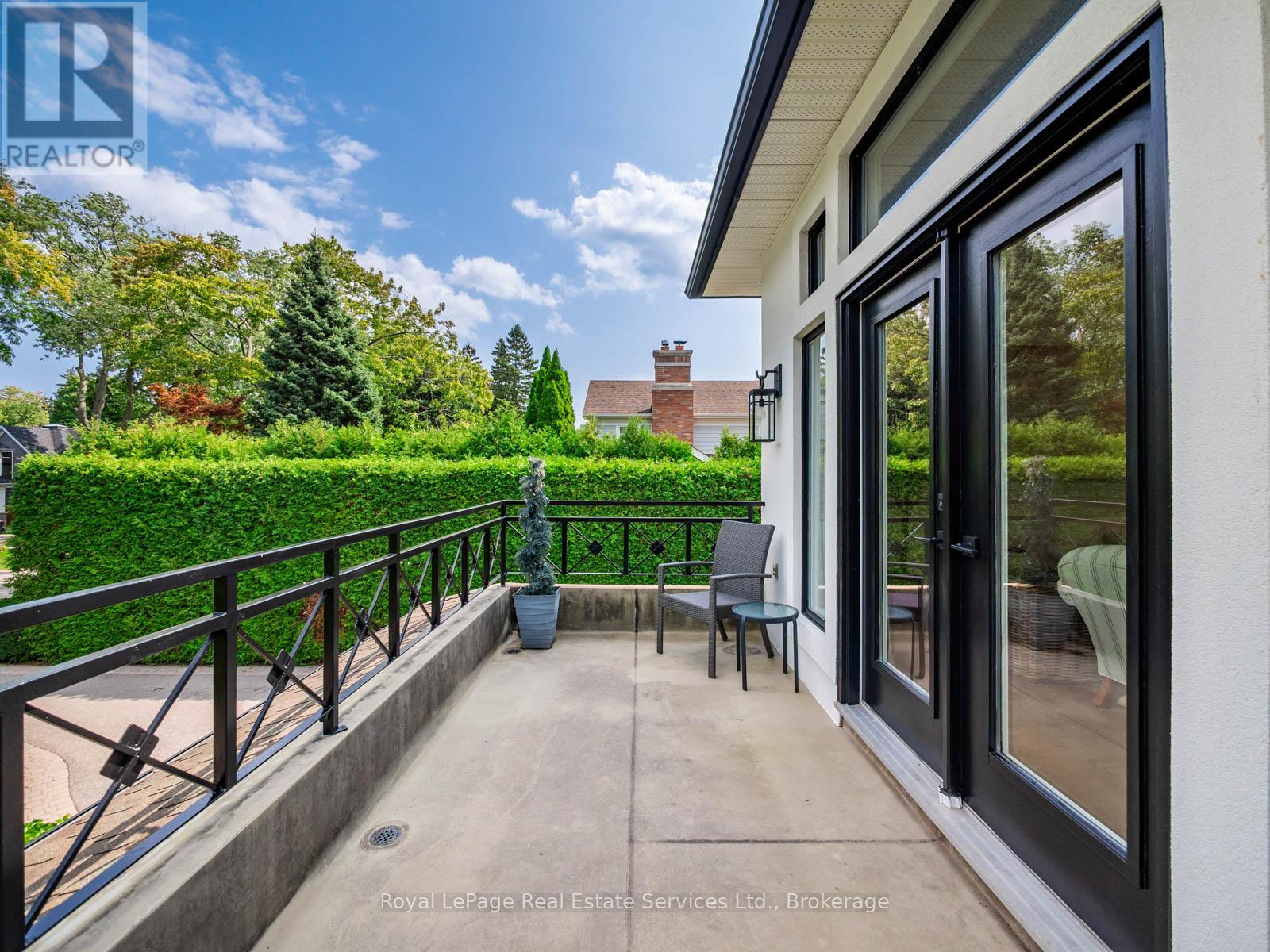 74 West Street, Oakville, Ontario  L6L 2Y7 - Photo 19 - W12388925