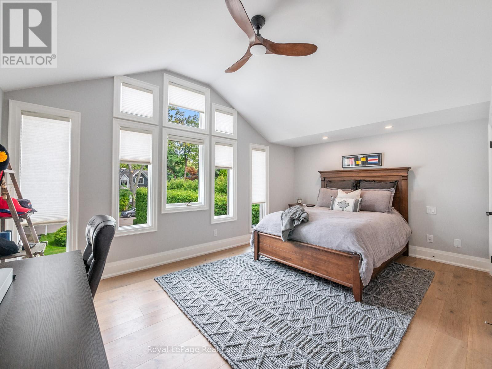74 West Street, Oakville, Ontario  L6L 2Y7 - Photo 24 - W12388925