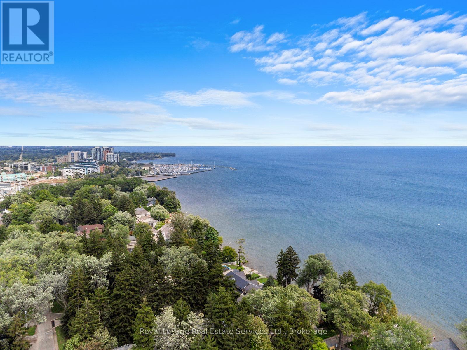 74 West Street, Oakville, Ontario  L6L 2Y7 - Photo 48 - W12388925