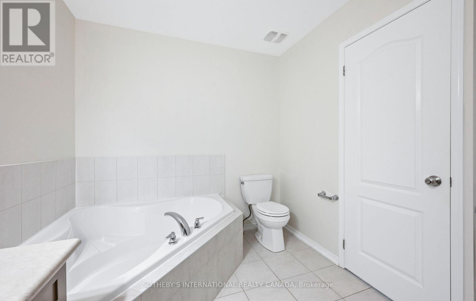 21 - 745 Farmstead Drive, Milton (Wi Willmott), Ontario  L9T 8B1 - Photo 29 - W12388674