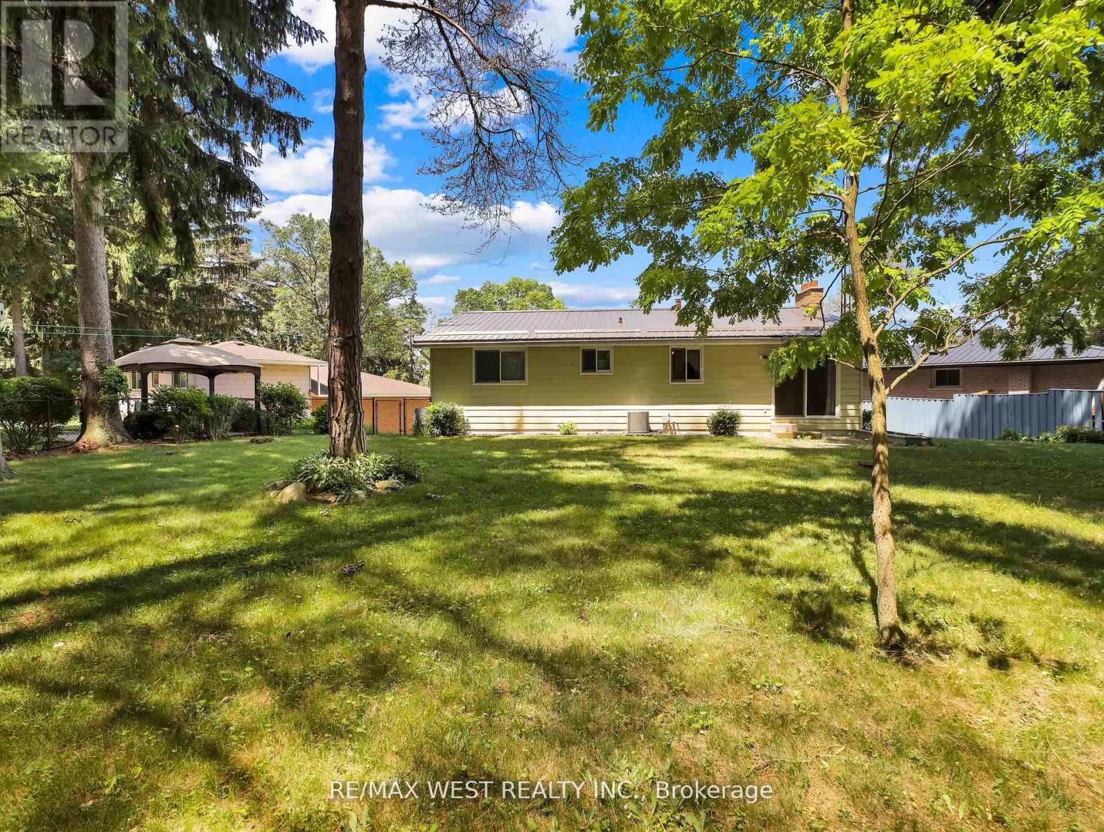 11 Glenda Street, Norfolk, Ontario  N3Y 4T3 - Photo 8 - X12298810