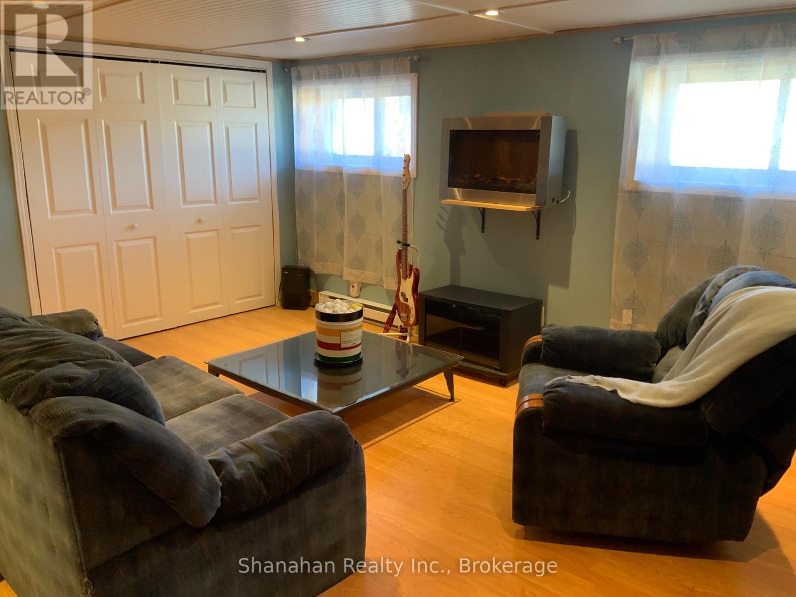 46 Maple Golf Crescent, Northern Bruce Peninsula, Ontario  N0H 2R0 - Photo 24 - X12388990