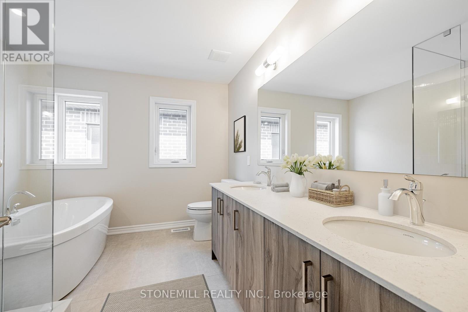 62 Henderson Street, Essa, Ontario  L3W 0A9 - Photo 8 - N12388790