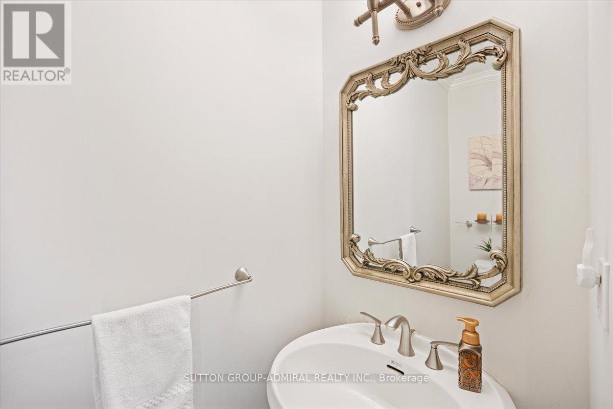 193 Glenmanor Way, Vaughan, Ontario  L4J 3A3 - Photo 18 - N12388800