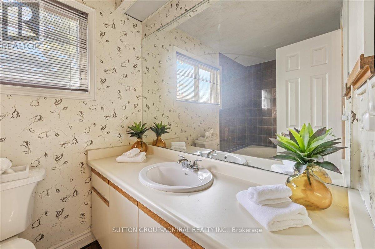 193 Glenmanor Way, Vaughan, Ontario  L4J 3A3 - Photo 33 - N12388800
