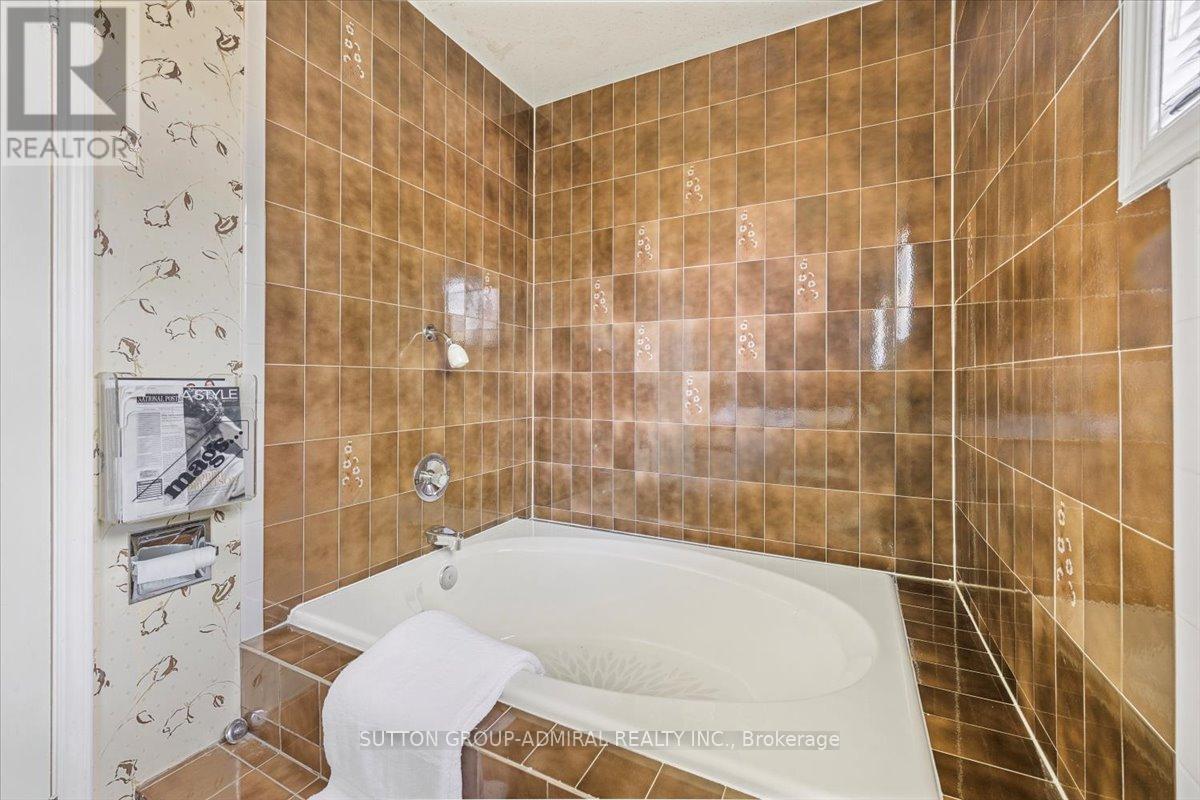 193 Glenmanor Way, Vaughan, Ontario  L4J 3A3 - Photo 34 - N12388800