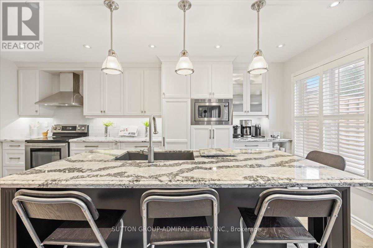193 Glenmanor Way, Vaughan, Ontario  L4J 3A3 - Photo 6 - N12388800