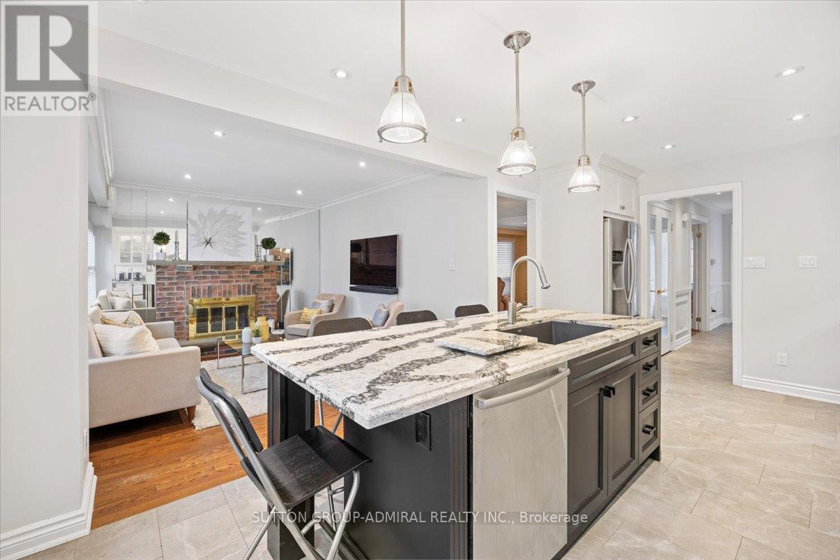 193 Glenmanor Way, Vaughan, Ontario  L4J 3A3 - Photo 8 - N12388800