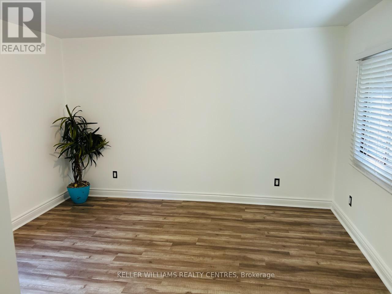 17 Louisa Street, Georgina, Ontario  L0E 1L0 - Photo 8 - N12388897