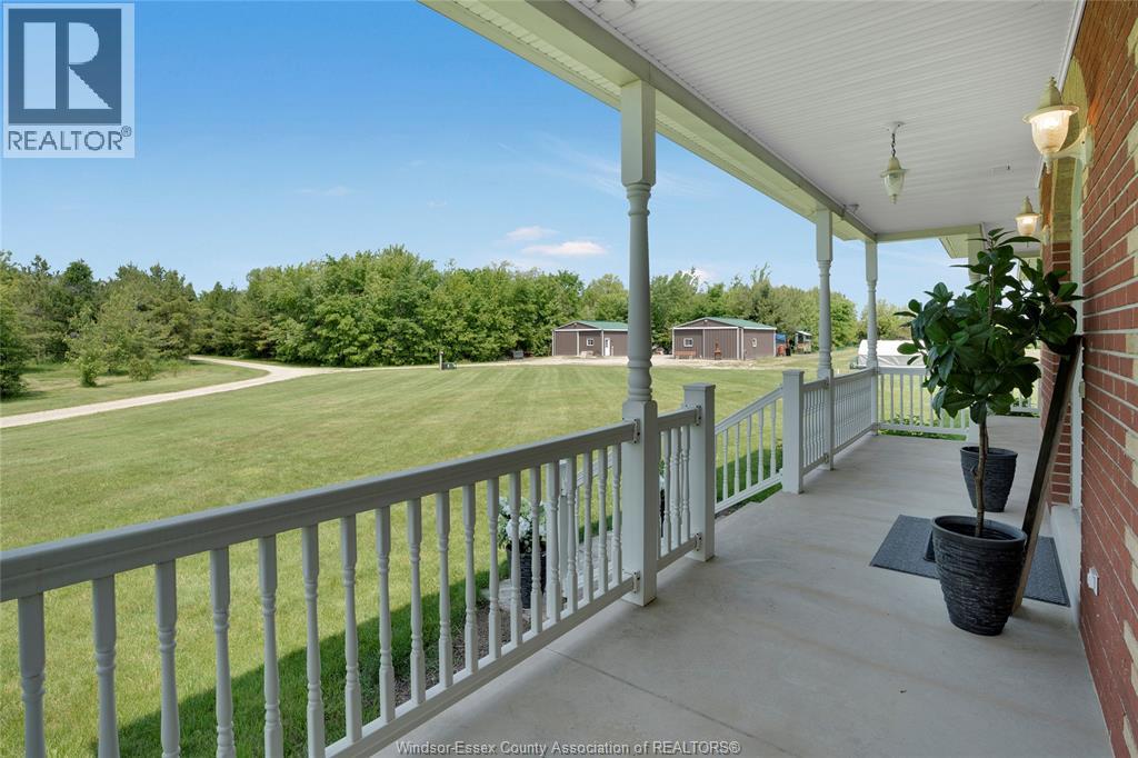 3705 Concession 3 Rd N, Amherstburg, Ontario  N9V 2Y9 - Photo 2 - 25022717