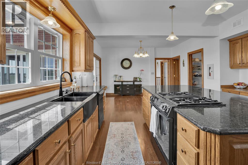 3705 Concession 3 Rd N, Amherstburg, Ontario  N9V 2Y9 - Photo 21 - 25022717