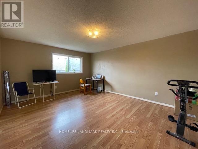 108 Nahanni Drive, Richmond Hill, Ontario  L4B 4L5 - Photo 7 - N12386910