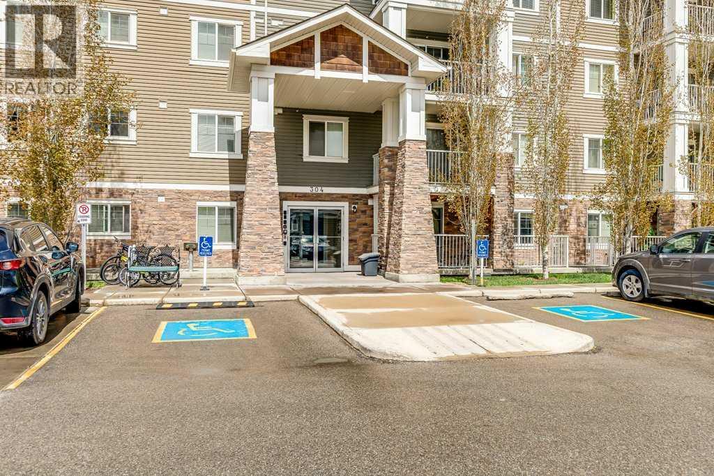 Property at 110, 304 Cranberry Park SE image 1