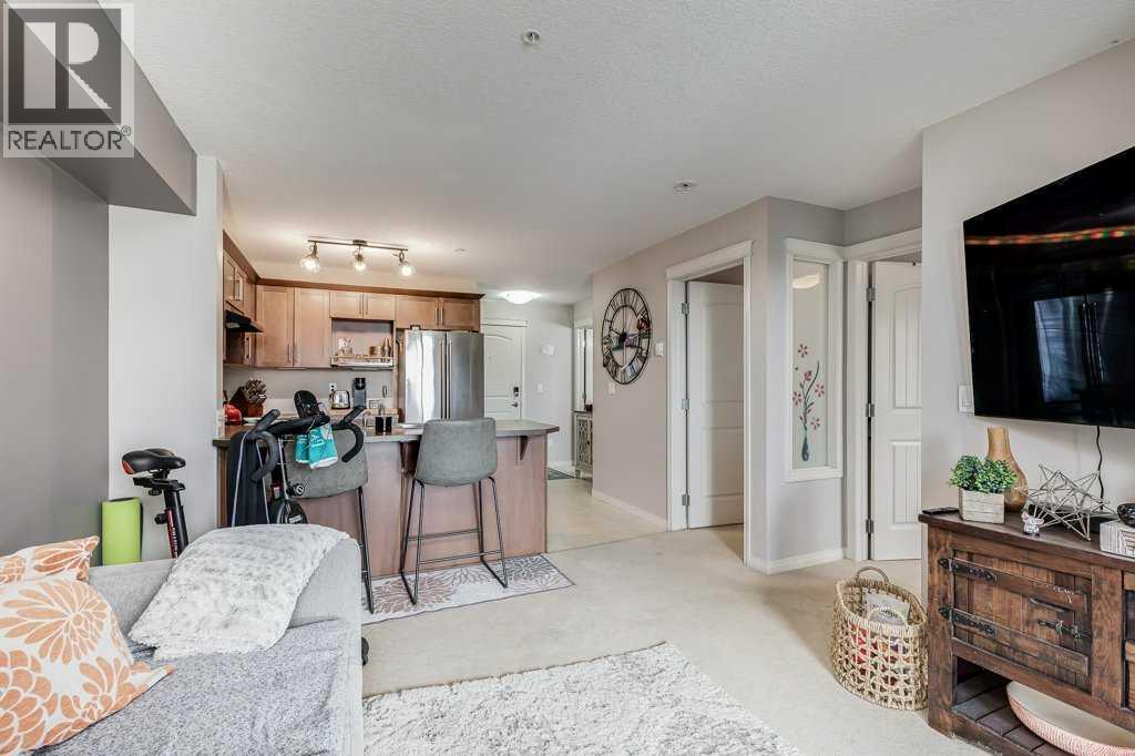 Property at 110, 304 Cranberry Park SE image 3
