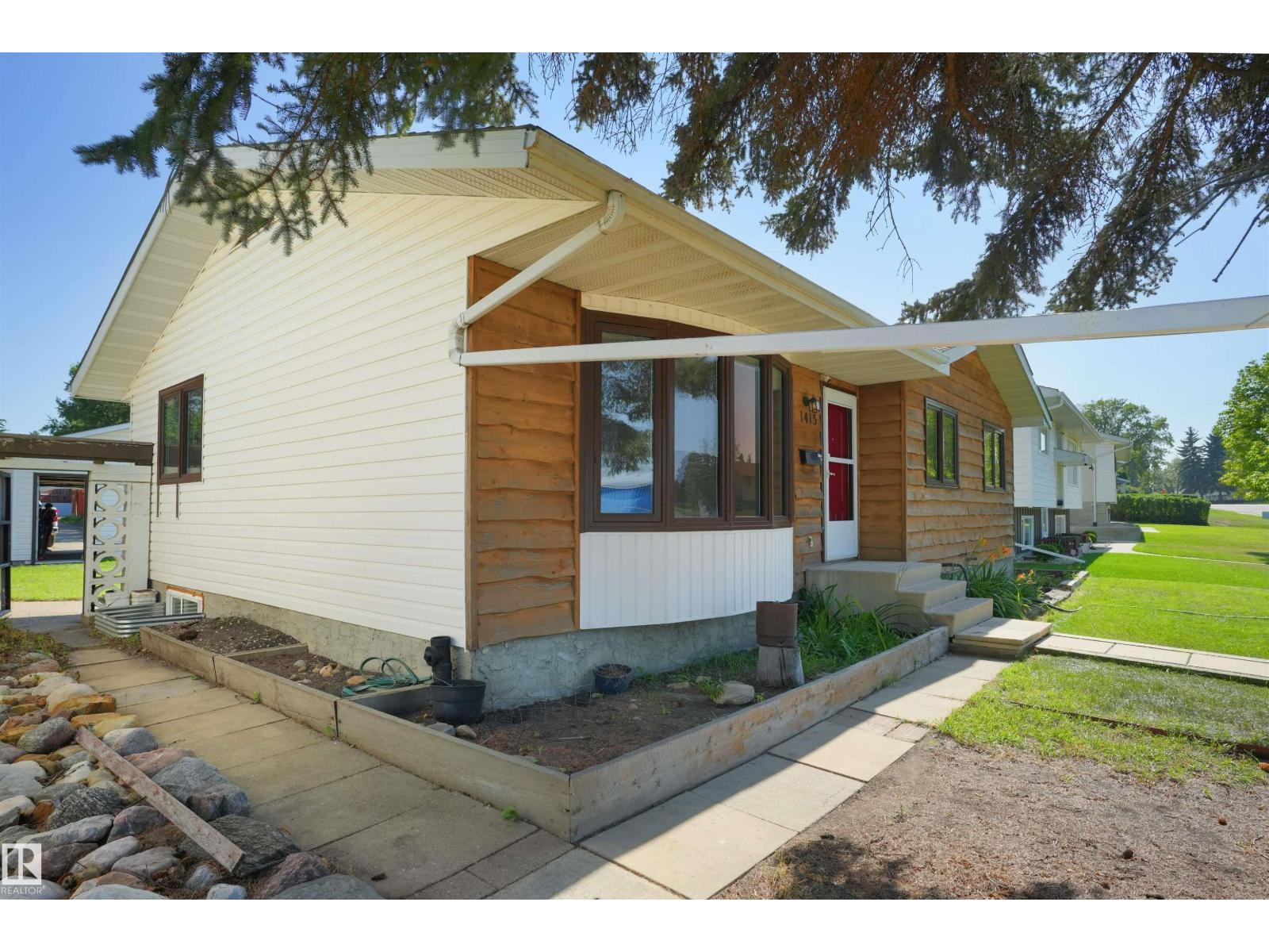 1415 80 St Nw Nw, Edmonton, Alberta  T6K 2R3 - Photo 11 - E4456513