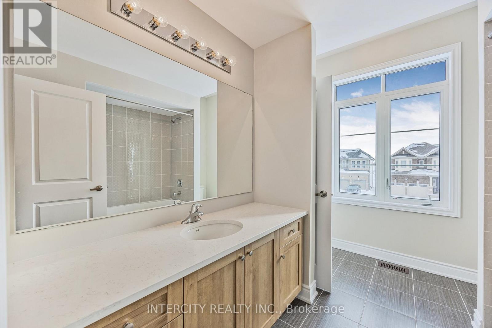 78 Season Crescent, Wasaga Beach, Ontario  L9Z 0M5 - Photo 48 - S12388901