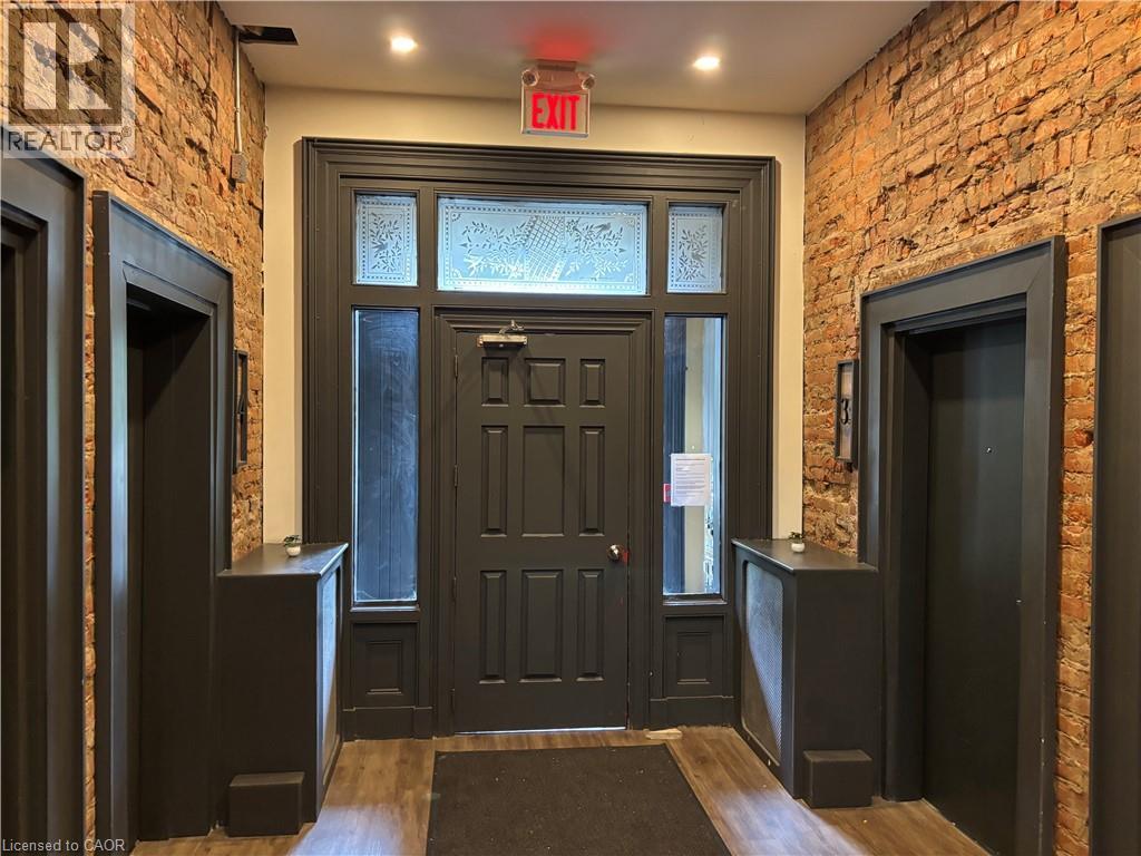 123 Macnab Street S Unit# 3, Hamilton, Ontario  L8P 3C2 - Photo 3 - 40767413