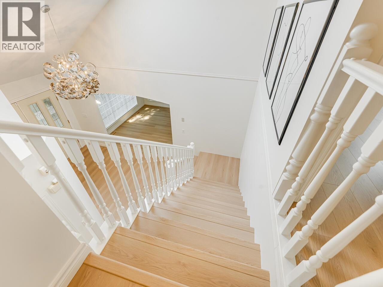 736 Clearwater Way, Coquitlam, British Columbia  V3C 6A3 - Photo 16 - R3044713