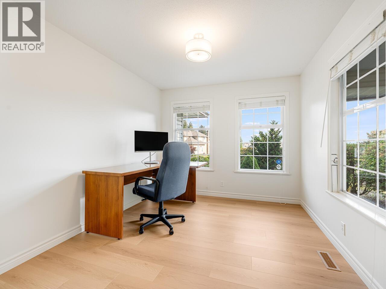 736 Clearwater Way, Coquitlam, British Columbia  V3C 6A3 - Photo 22 - R3044713