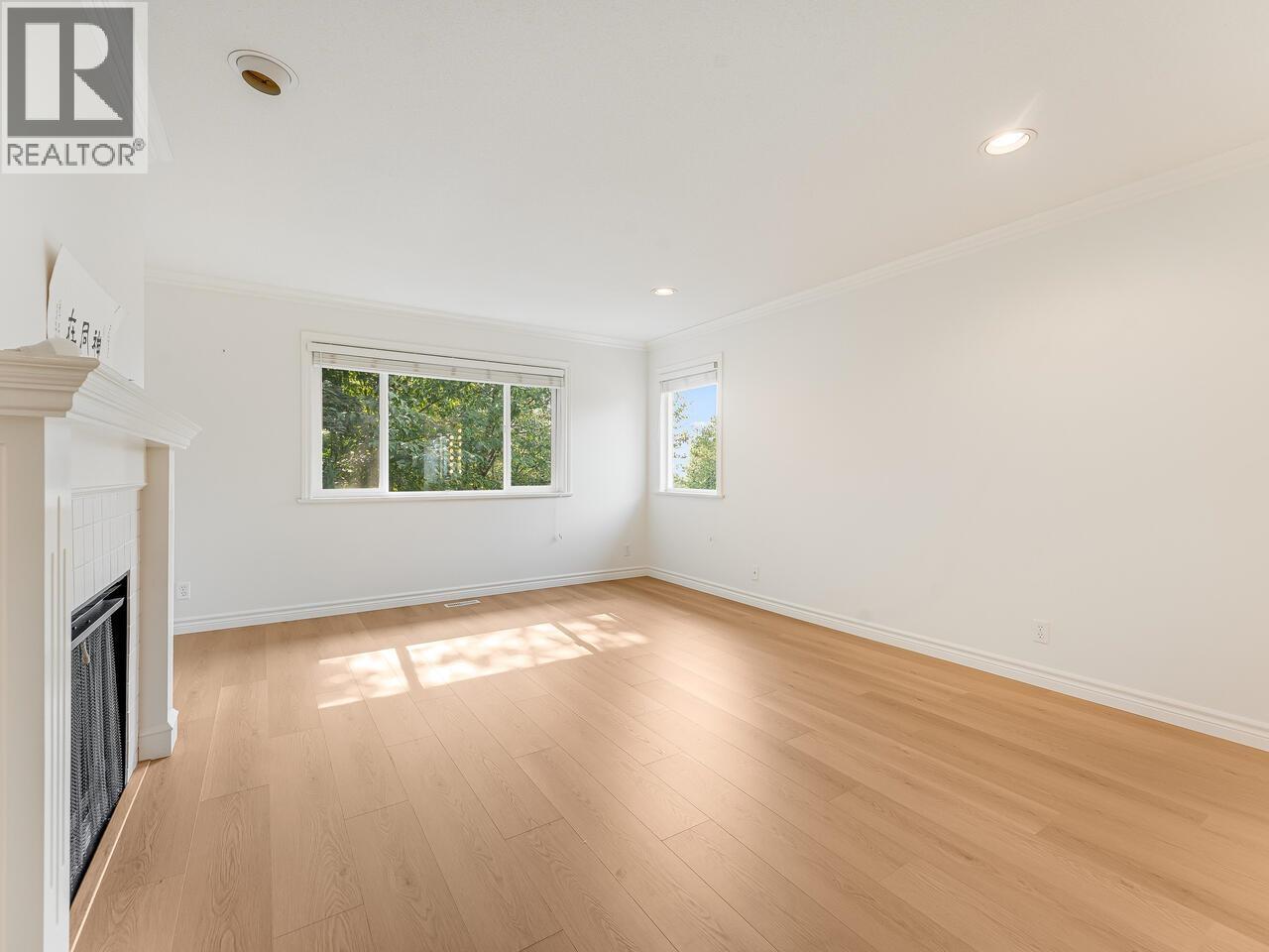 736 Clearwater Way, Coquitlam, British Columbia  V3C 6A3 - Photo 24 - R3044713