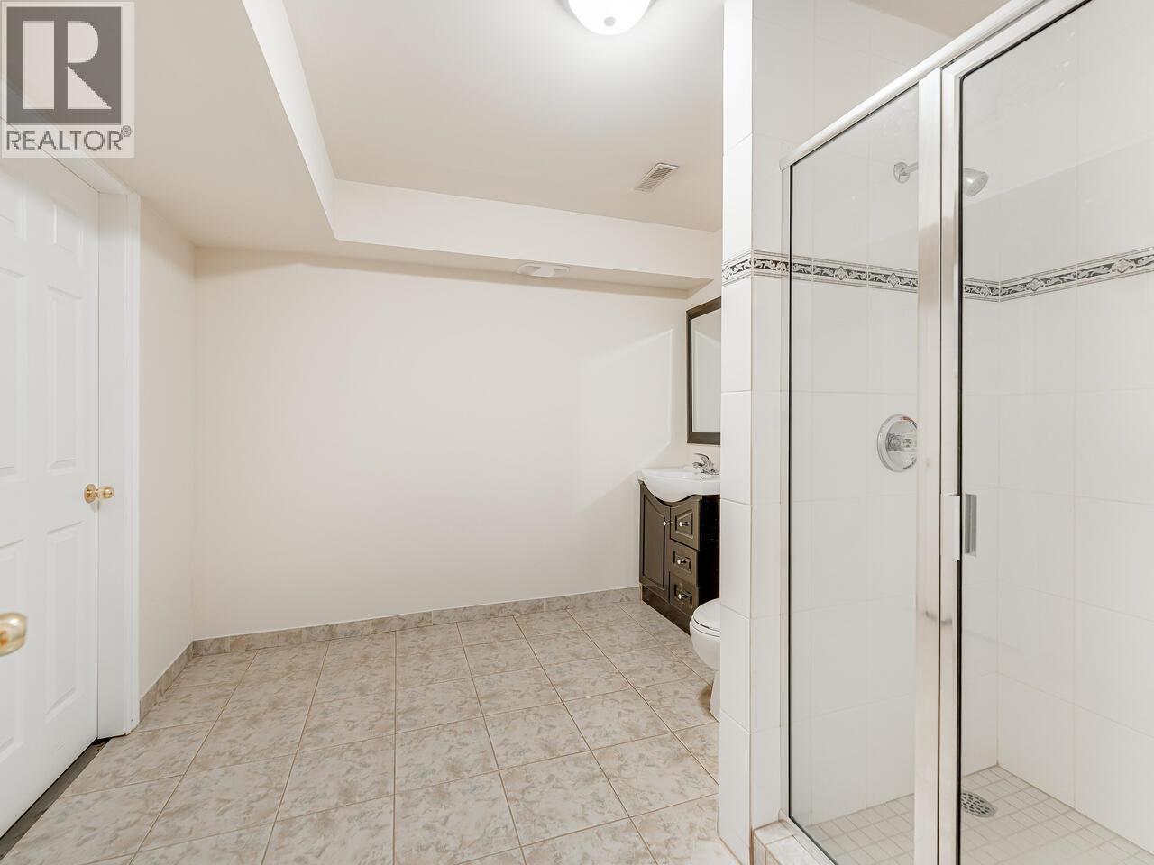 736 Clearwater Way, Coquitlam, British Columbia  V3C 6A3 - Photo 29 - R3044713