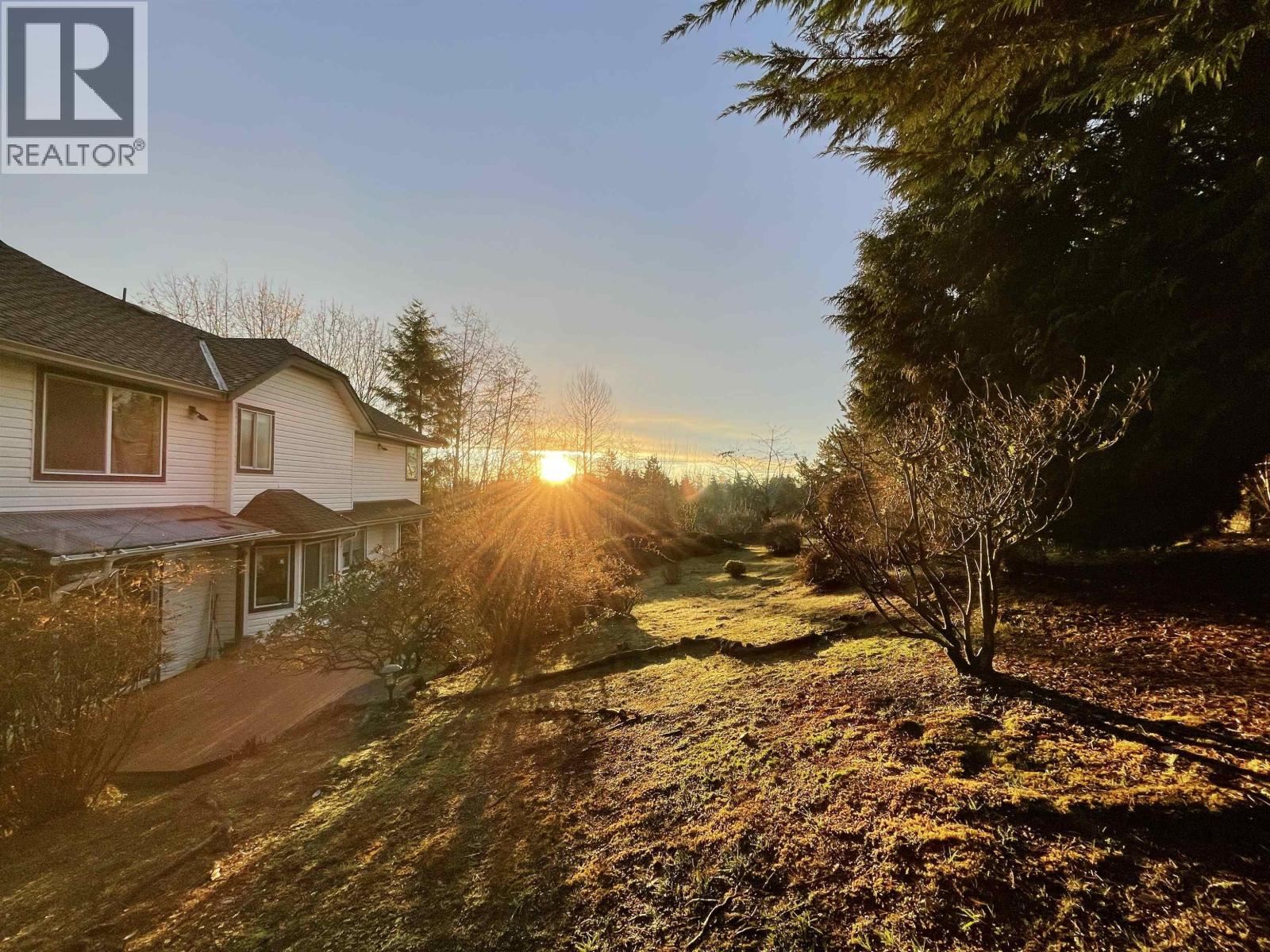 736 Clearwater Way, Coquitlam, British Columbia  V3C 6A3 - Photo 36 - R3044713