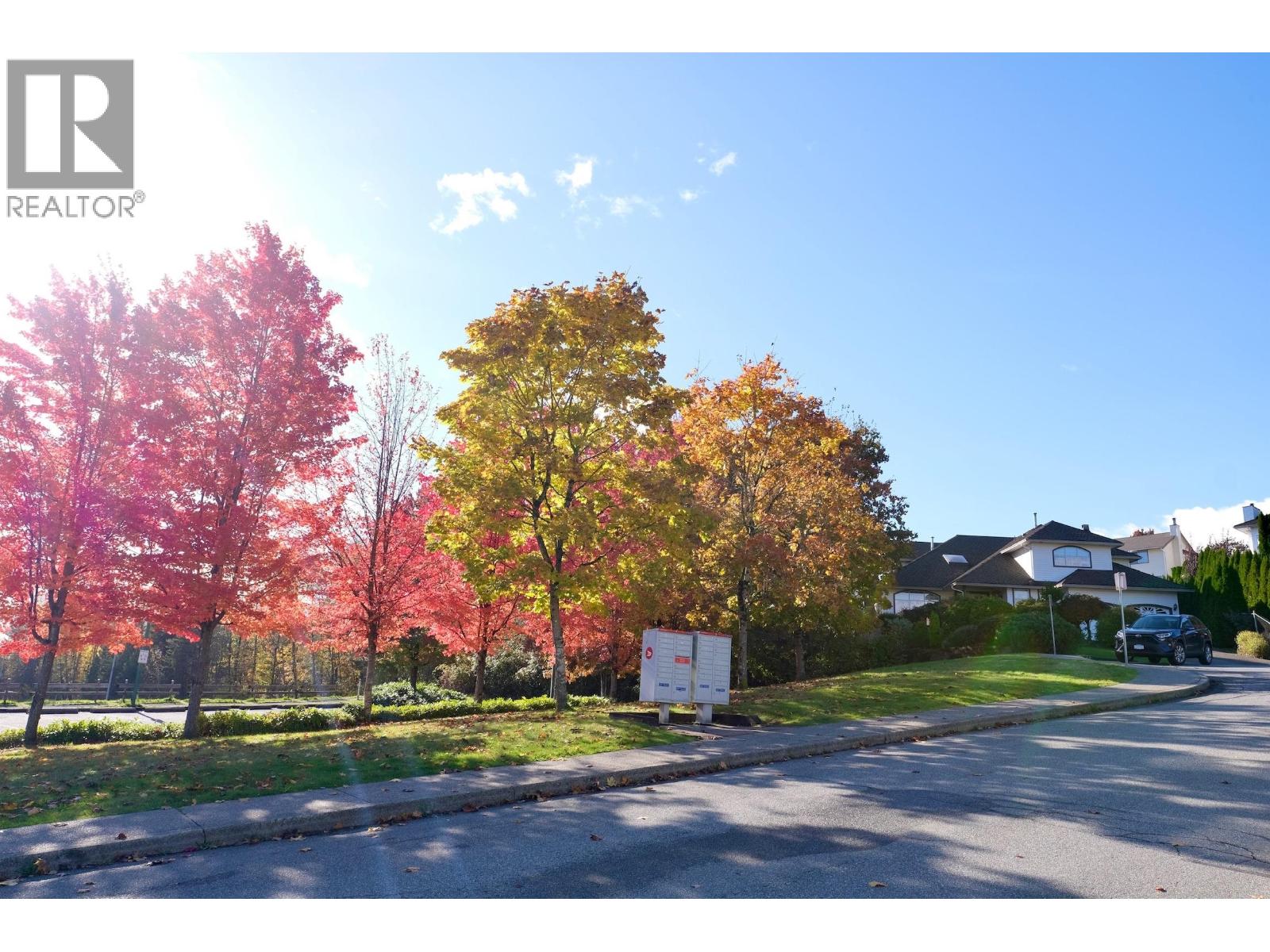 736 Clearwater Way, Coquitlam, British Columbia  V3C 6A3 - Photo 37 - R3044713