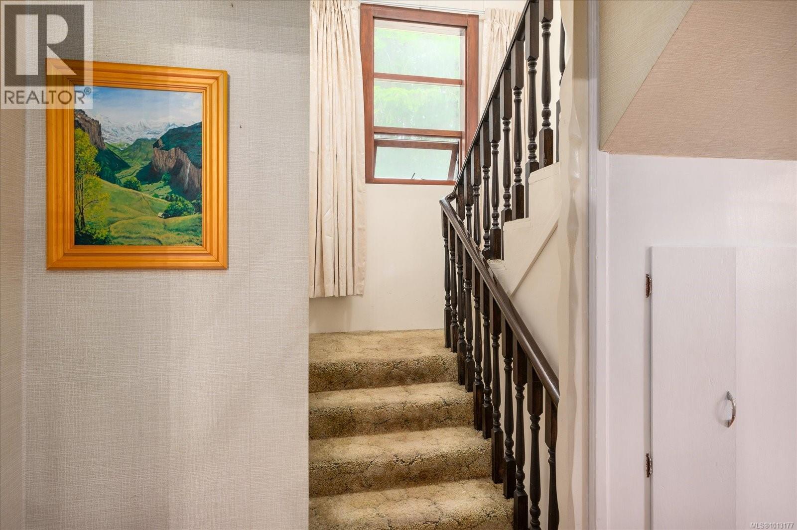 Property at 7458 Rosevear Rd image 3