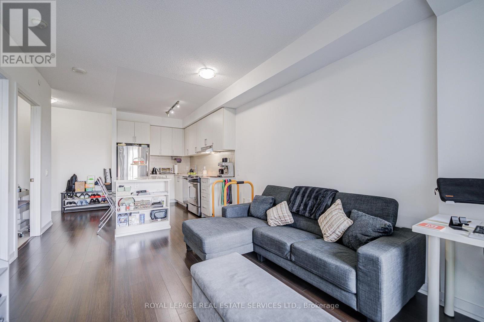 1008 - 2560 Eglinton Avenue W, Mississauga (Central Erin Mills), Ontario  L5M 0Y3 - Photo 11 - W12388750