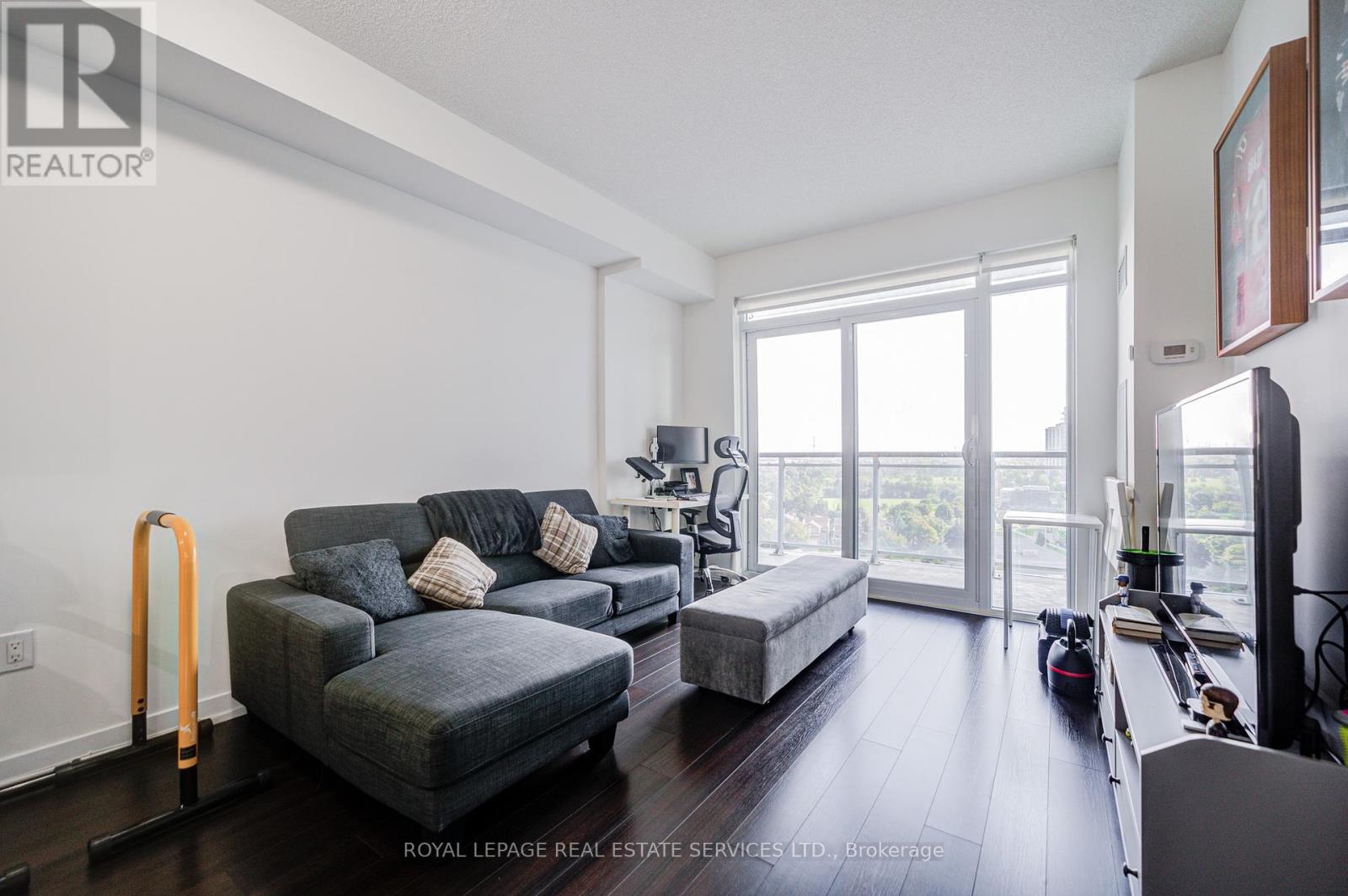 1008 - 2560 Eglinton Avenue W, Mississauga (Central Erin Mills), Ontario  L5M 0Y3 - Photo 12 - W12388750