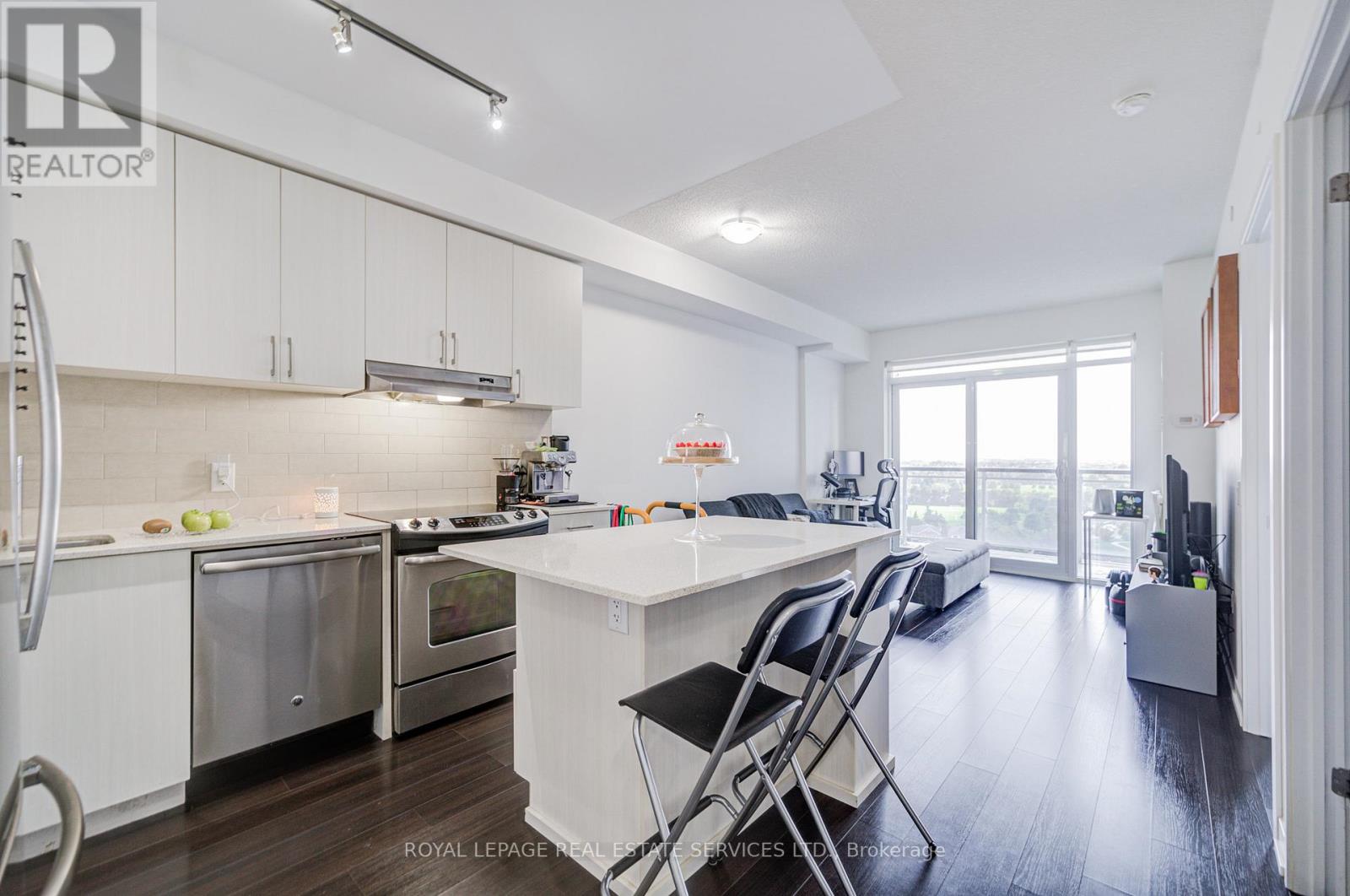 1008 - 2560 Eglinton Avenue W, Mississauga (Central Erin Mills), Ontario  L5M 0Y3 - Photo 7 - W12388750