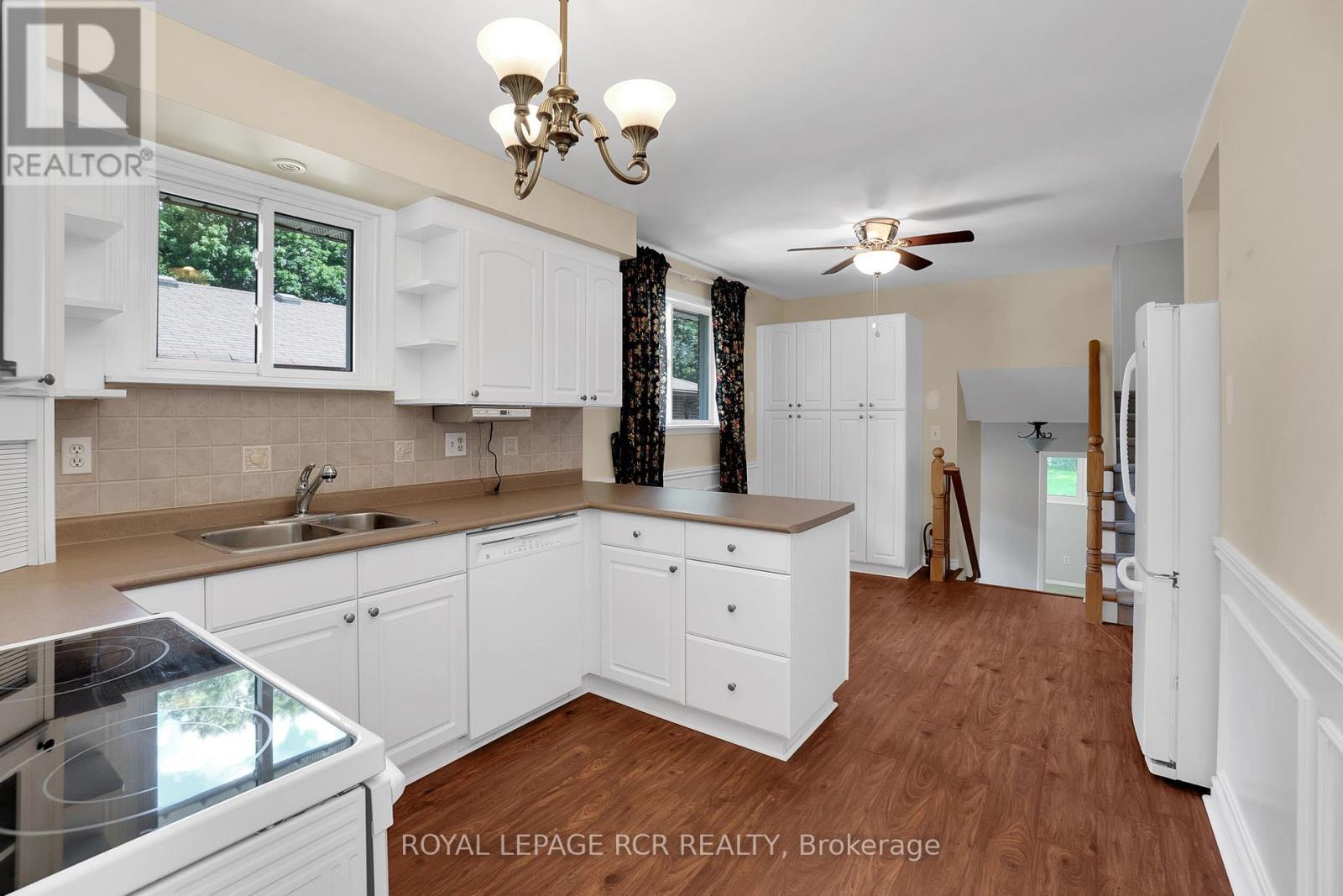 152 Albert Street, Caledon, Ontario  L7E 3G4 - Photo 5 - W12388785