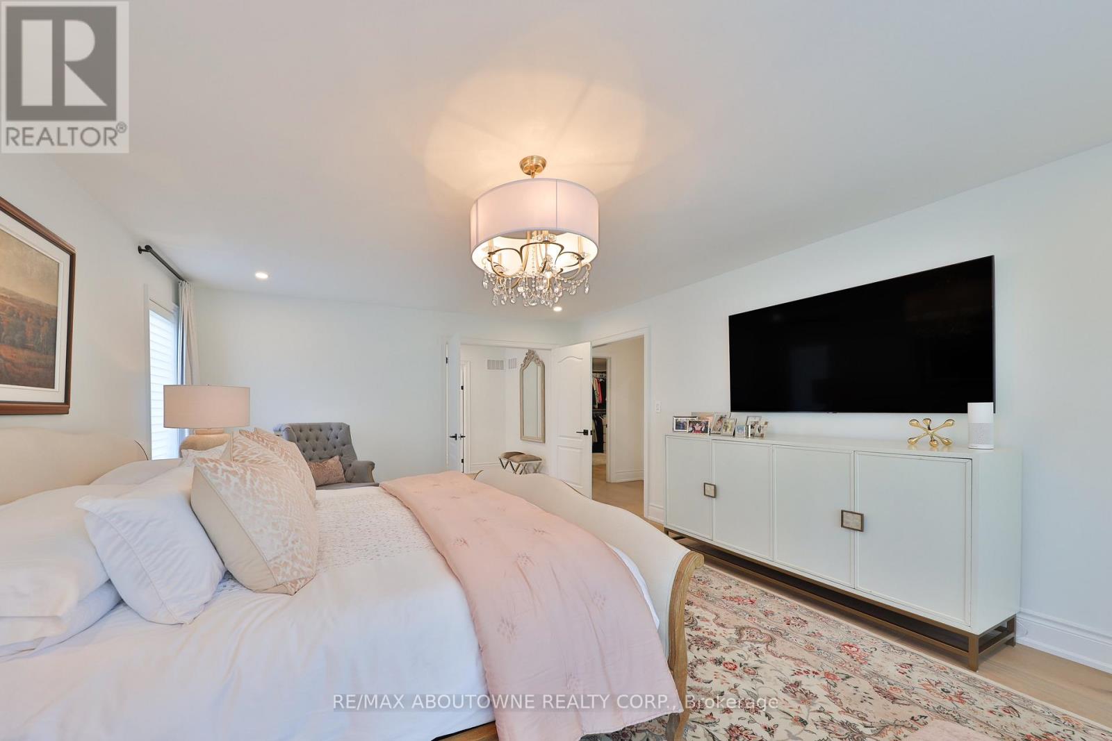 30 - 2400 Neyagawa Boulevard, Oakville, Ontario  L6H 7P5 - Photo 28 - W12388812