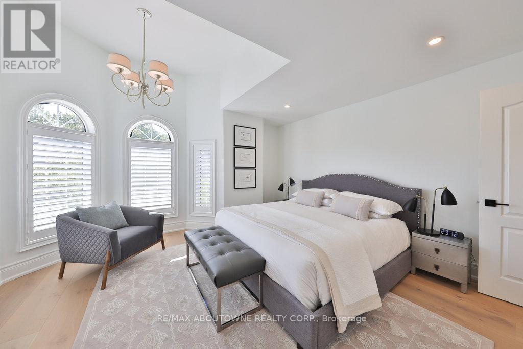 30 - 2400 Neyagawa Boulevard, Oakville, Ontario  L6H 7P5 - Photo 37 - W12388812