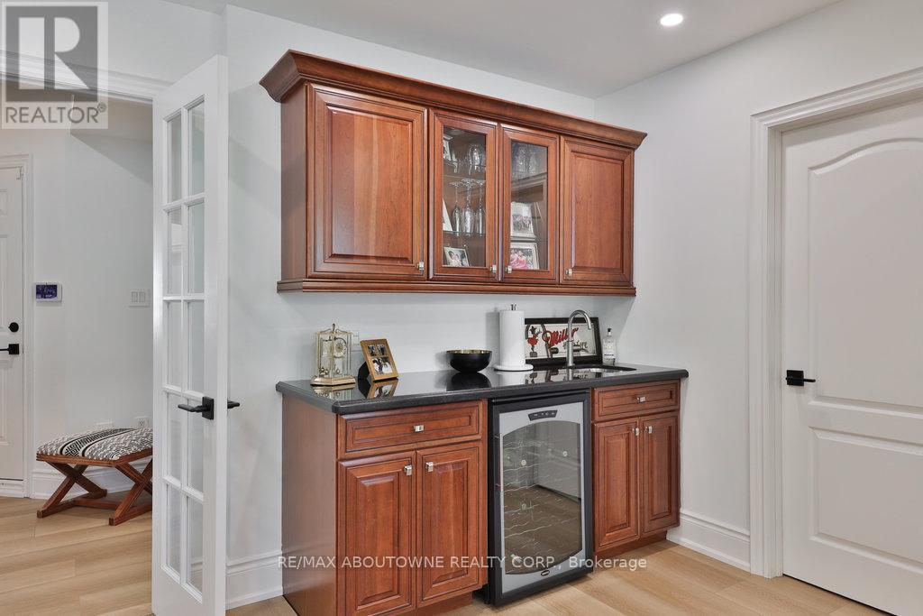 30 - 2400 Neyagawa Boulevard, Oakville, Ontario  L6H 7P5 - Photo 43 - W12388812