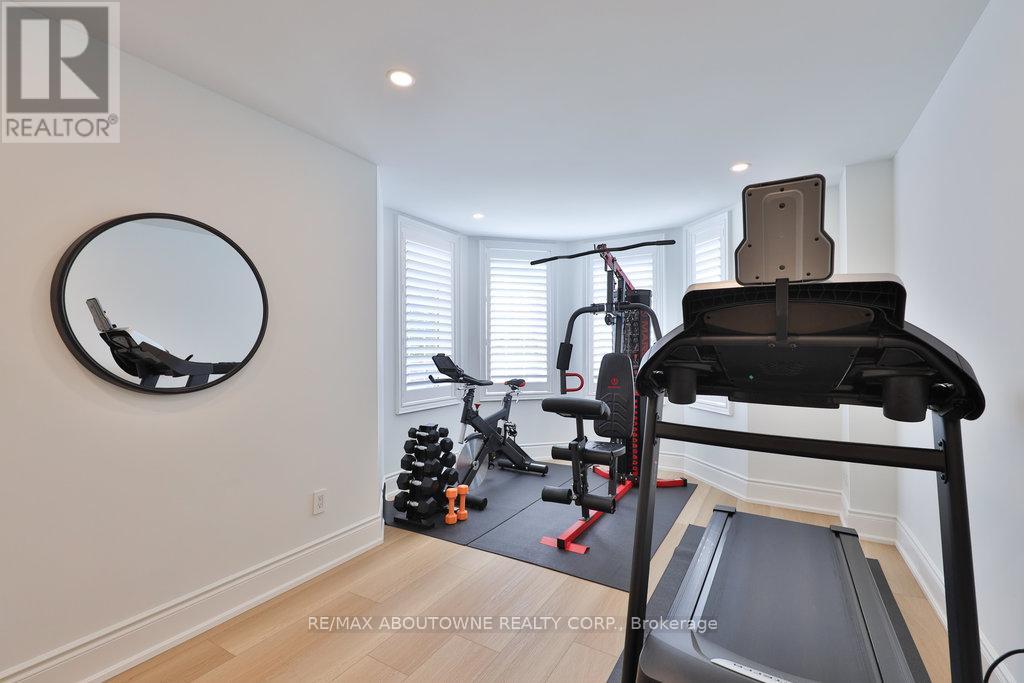 30 - 2400 Neyagawa Boulevard, Oakville, Ontario  L6H 7P5 - Photo 44 - W12388812