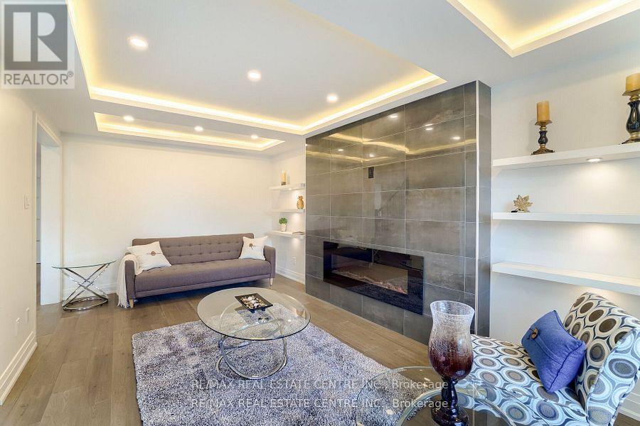 550 Meadows Boulevard, Mississauga, Ontario  L4Z 1G6 - Photo 13 - W12388870